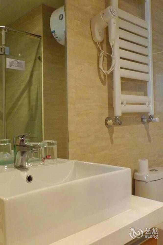 ז'נגז'ו Zhenzhou Lantian Business Hotel מראה חיצוני תמונה